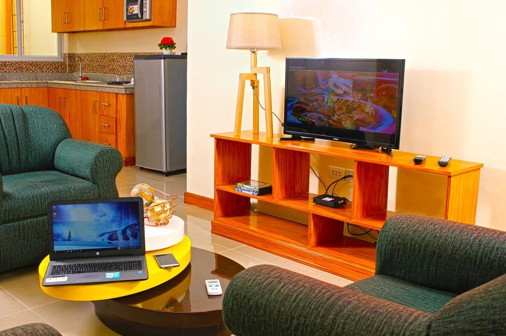 ลาเซียวีลล์ รีสอร์ต แอนด์ โฮเต็ล Hotel มักตัน ภายนอก รูปภาพ