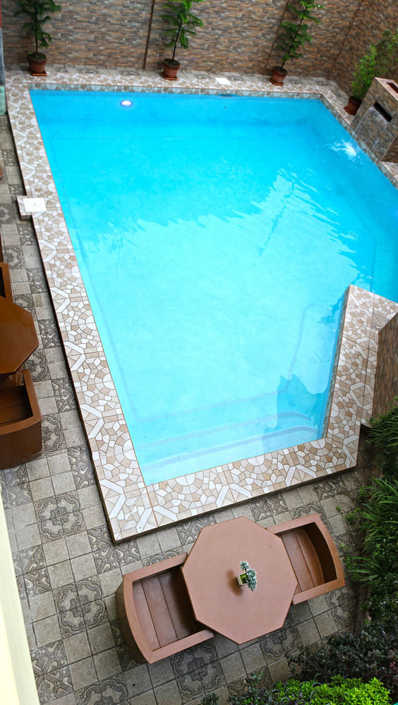 ลาเซียวีลล์ รีสอร์ต แอนด์ โฮเต็ล Hotel มักตัน ภายนอก รูปภาพ